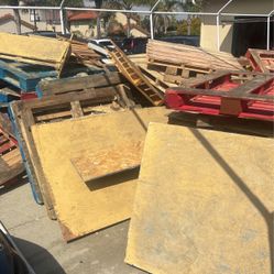 Free Pallets And Wood 