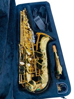 Stage Right Sonata Brass Instrument 2ft Gold Woodwind