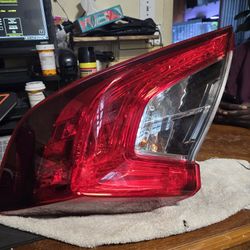 Honda Civic Taillight Assembly Passenger Side Only Taillights Outter Taillight With Bulb Halogen  Clear Red Len For Sedan # 315