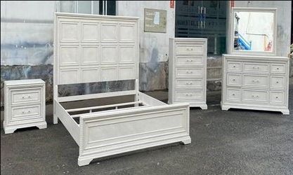 $10 Down finance Bedroom Set Queen Bed King Bed chest and mattres Bunk Bed vanity set Dining Set Dining table