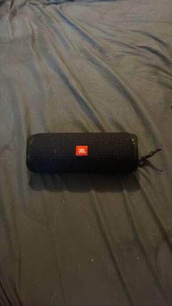 JBL flip 5 speaker
