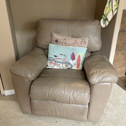 Genuine Leather Armchair Recliner – Comfortable Reading Chair