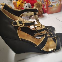 Coach Pumps Size 7