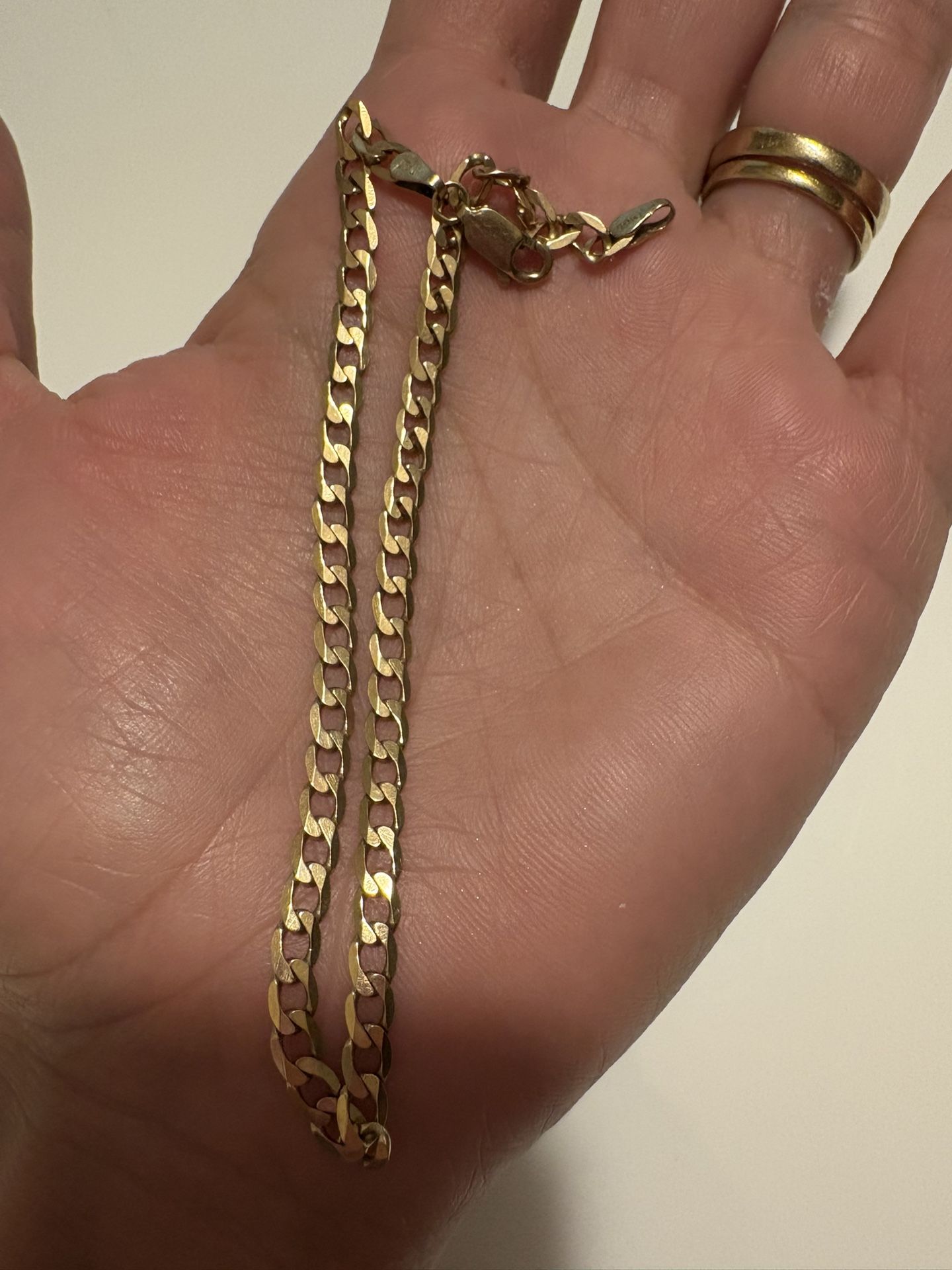 10 K Gold Cuban Link Bracelet