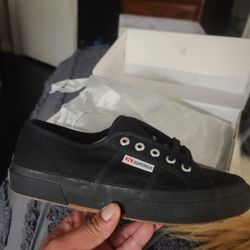 BRAND NEW SUPERGA (WOMENS 7.5)