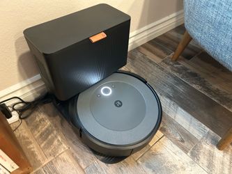 Roomba i5 robot vacuum