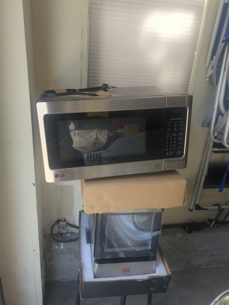 LG Microwave