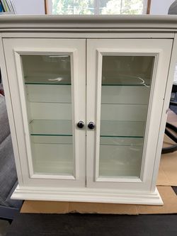 White Wood Display Cabinet with Glass Doors