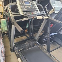 Nordictrack T6.5s Treadmill  - 10% incline / 10mph Max speed - 400$ 