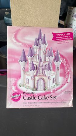 Wilton Romantic Castle Cake Set