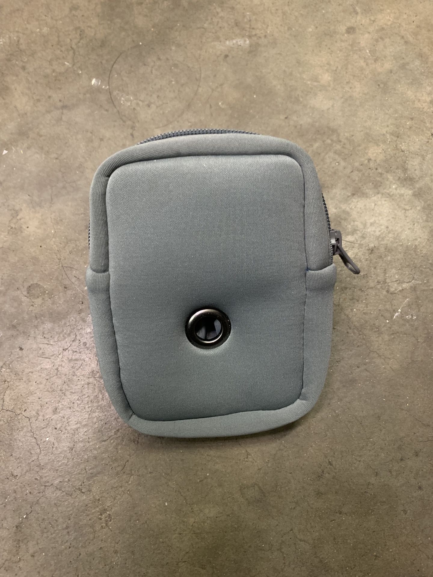 Treat Pouch with Waste Bag Dispenser - Boots & Barkley