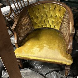 Mid Century Modern Velvet Chair 