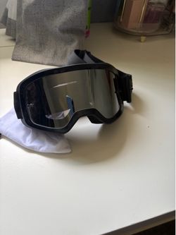 Fox goggles