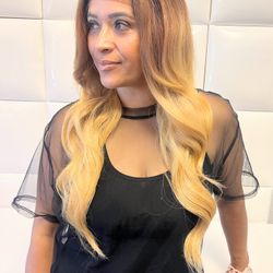 Synthetic lace front Wig-costume Cosplay Dress Up -brand New $40- Peluca large rubia Nueva