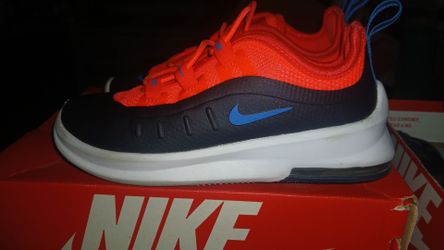 10c Nike