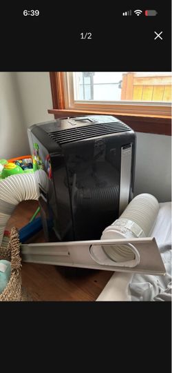 Moving- penguin ac