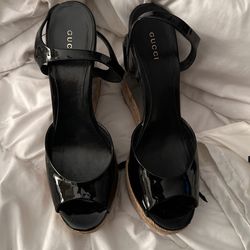 Gucci Size 42 Pre Owned 