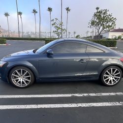 Audi TT Quattro Premium Coupe – Clean Title – Well Maintained