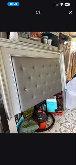 Full bed frame