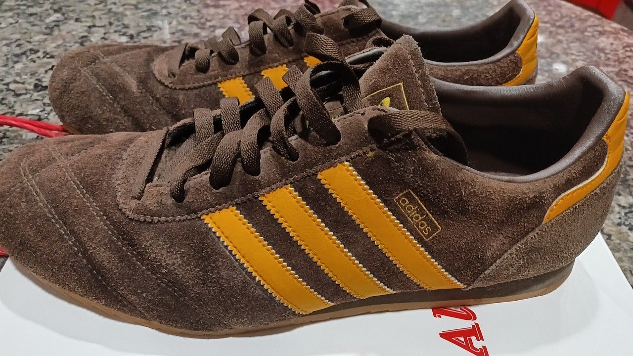 Adidas Brown Suede Size 11$75