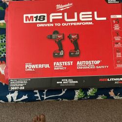 Milwaukee M18 Fuel Drill Impact Combo 