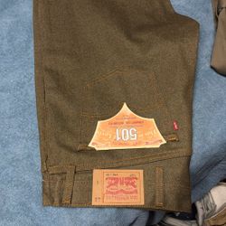 Levi jeans brand New size 42/30