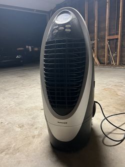 Honeywell 300 CFM Air cooler 