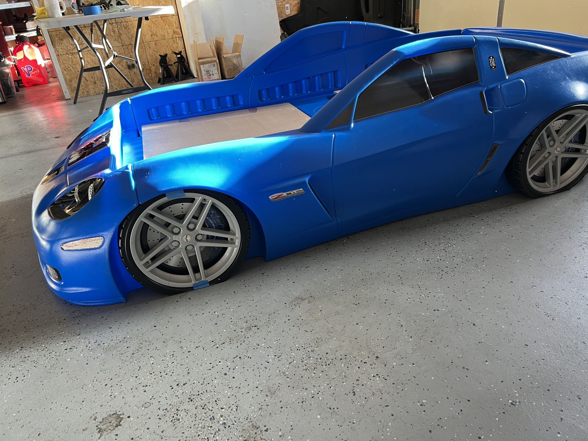 Step2 Corvette Convertible Toddler to Twin Bed with Lights