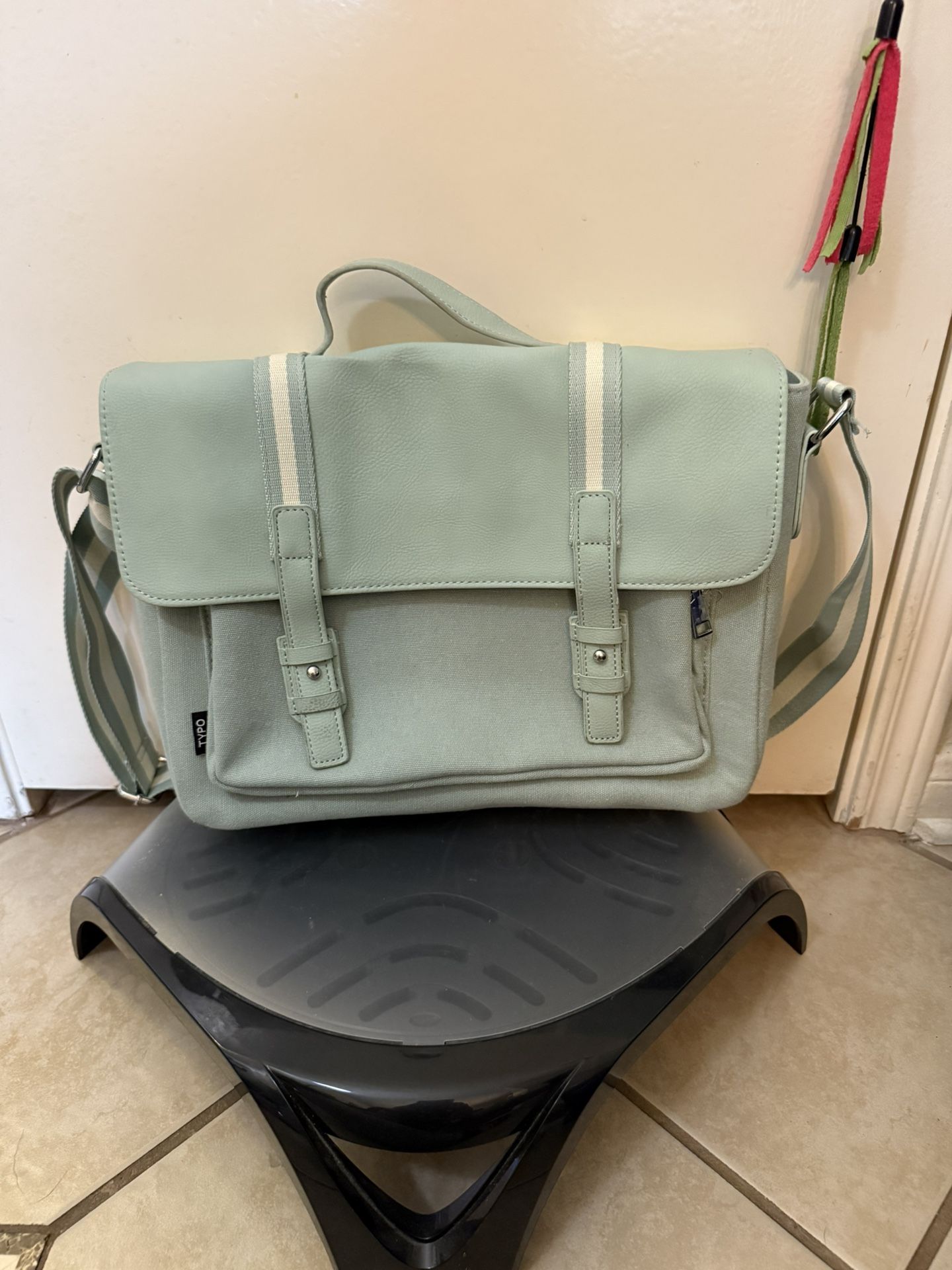 Laptop Messenger Bag