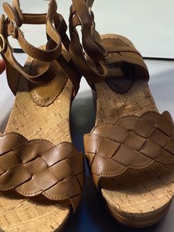 New Baretraps Elyssa Women Size 7.5 M Cognac Tan Woven Strap Cork Wedge Sandals