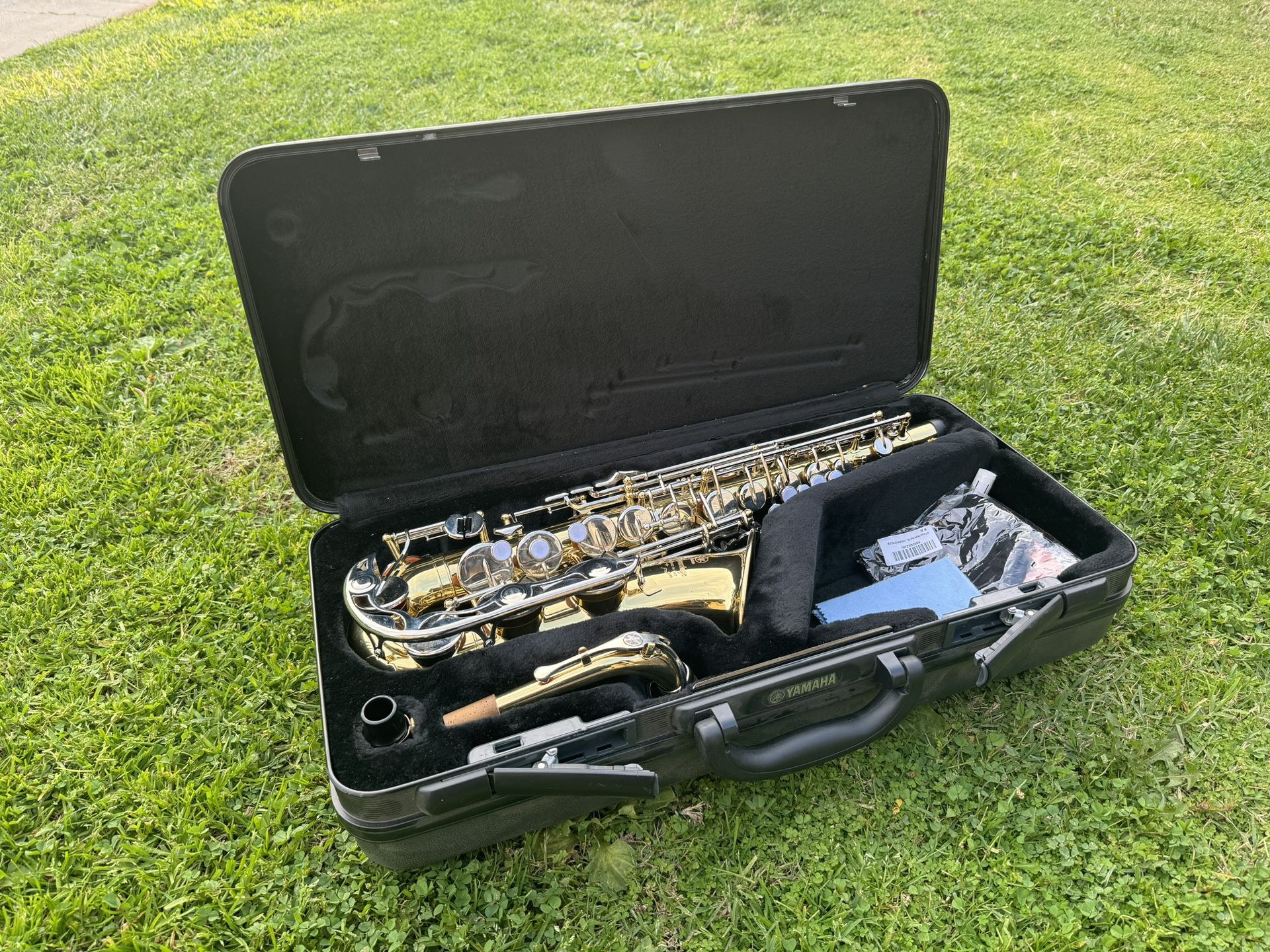 YAMAHA Alto Saxophone for Sale in Long Beach, CA - OfferUp