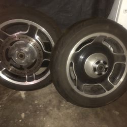 Harley Davidson RoadGlide Rims.