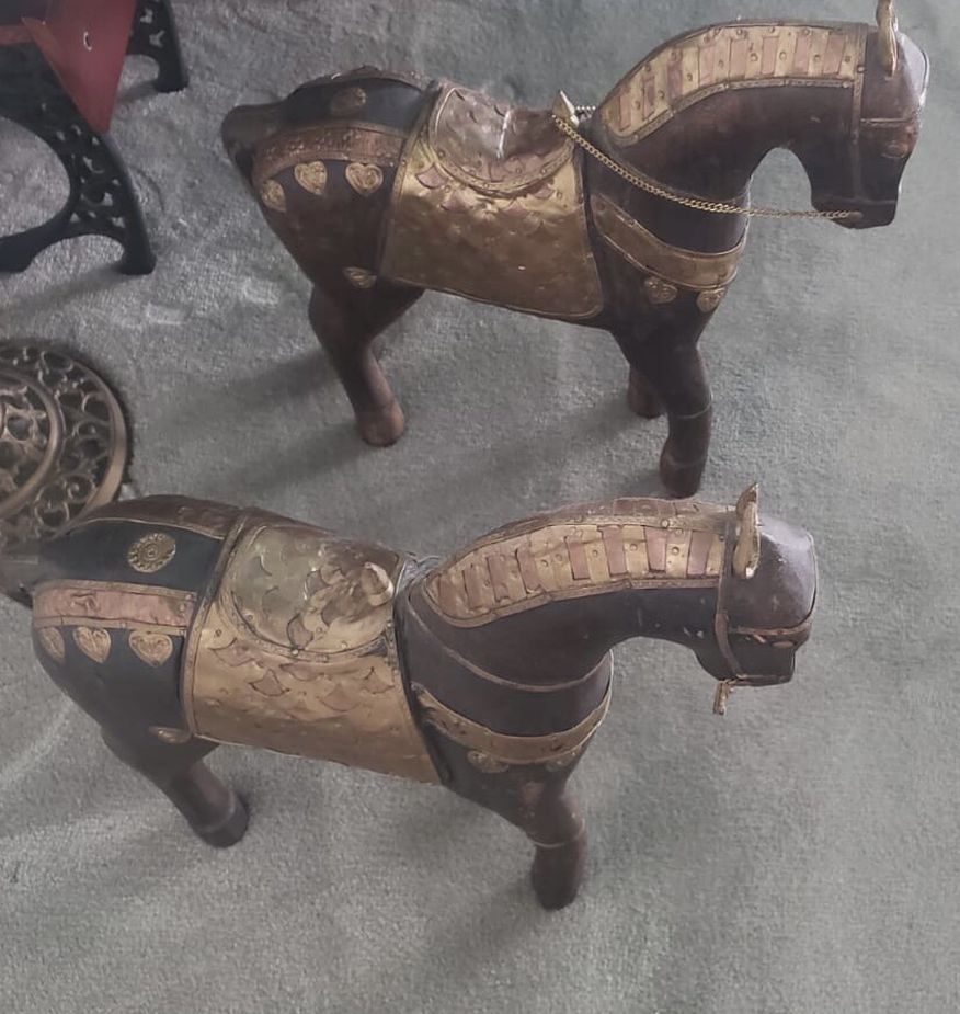Wooden Horse Pair Wood And Brass Decorated - Nice Decorative Display For Home