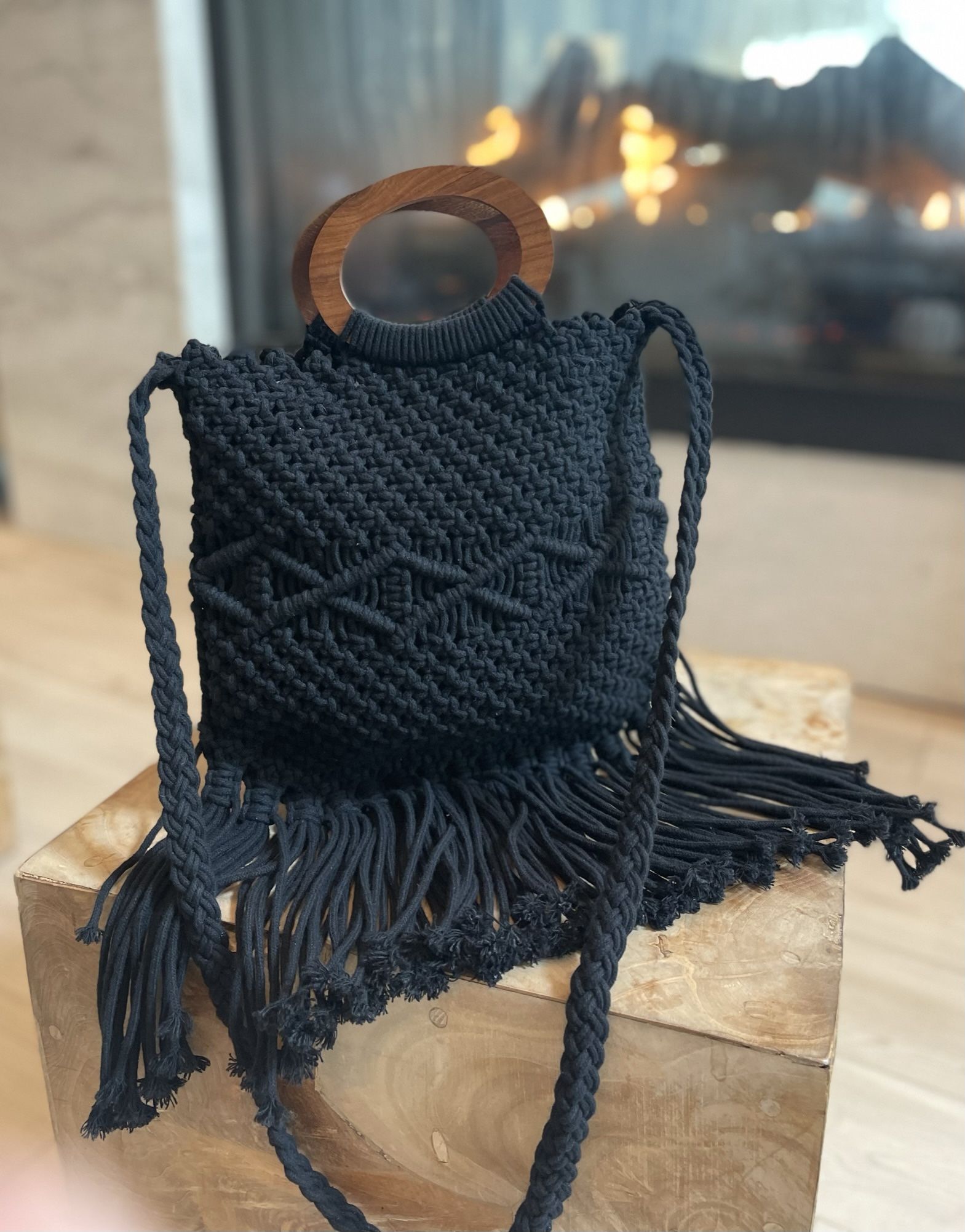 Danielle Nicole Black Macrame Handbag Wood Handles/Crossbody/Shoulder Boho Fringe Bag