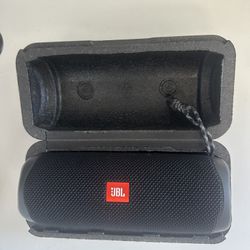 JBL Flip 5 Portable Wireless Bluetooth Speaker - Black