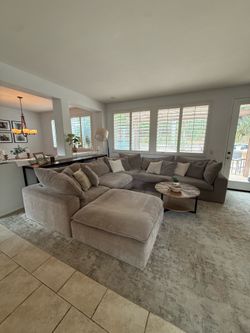6-Piece Modular Sectional + Ottoman – Taupe