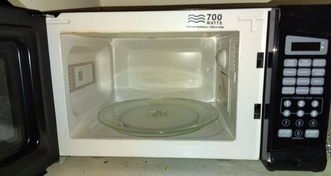 RIVAL MICROWAVE / CLEAN WORK FINE 