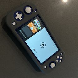 Nintendo Switch Lite With  Game