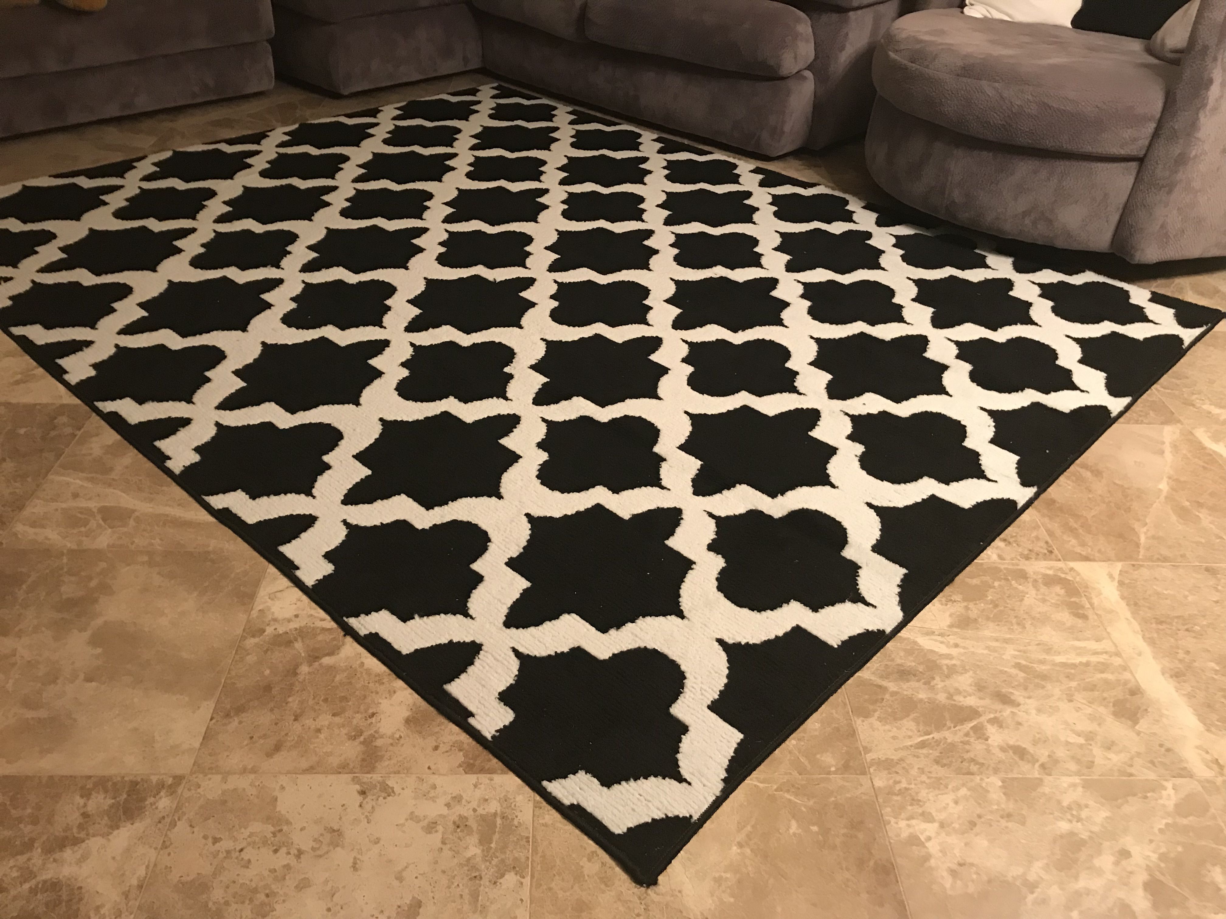 Black and white modern rug