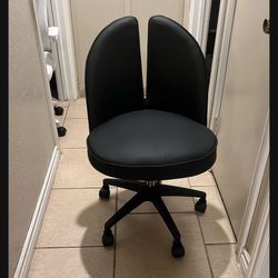 Black Office Chair
