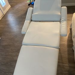 Portable Esthetician/massage Table