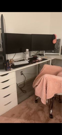 SELLING MY GAMING PC & MONITORS