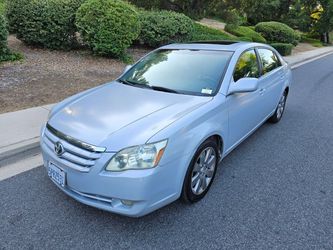 2005 Toyota Avalon