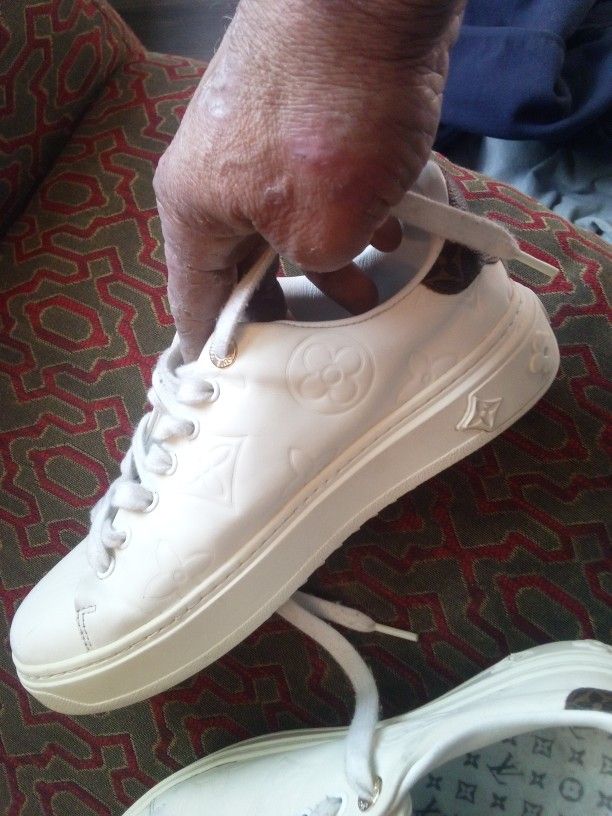 Louis Vuitton Timeout Sneakers