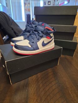 Jordan 1 mid white/Blue/Red 7c