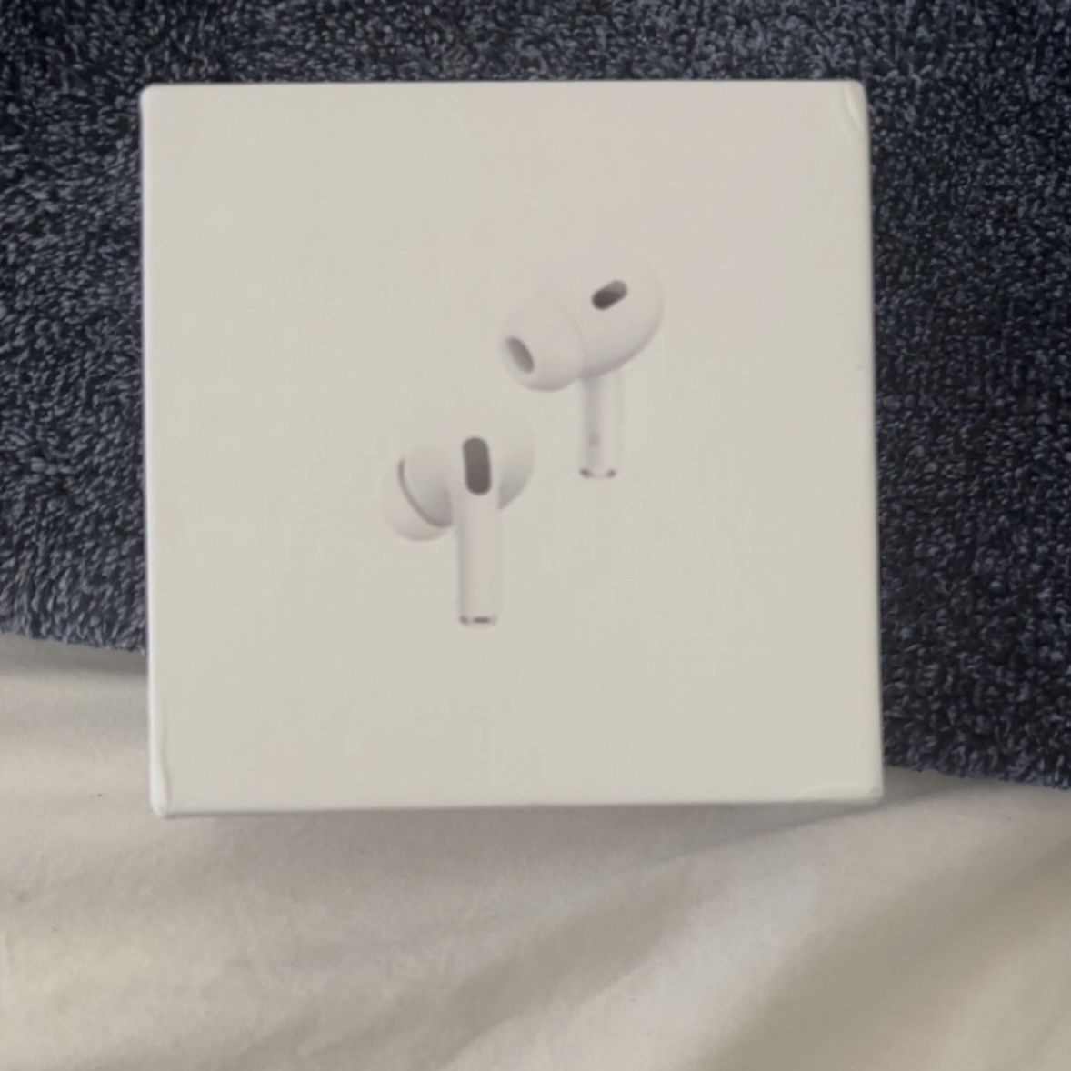 AirPods Pro (BRAND NEW)