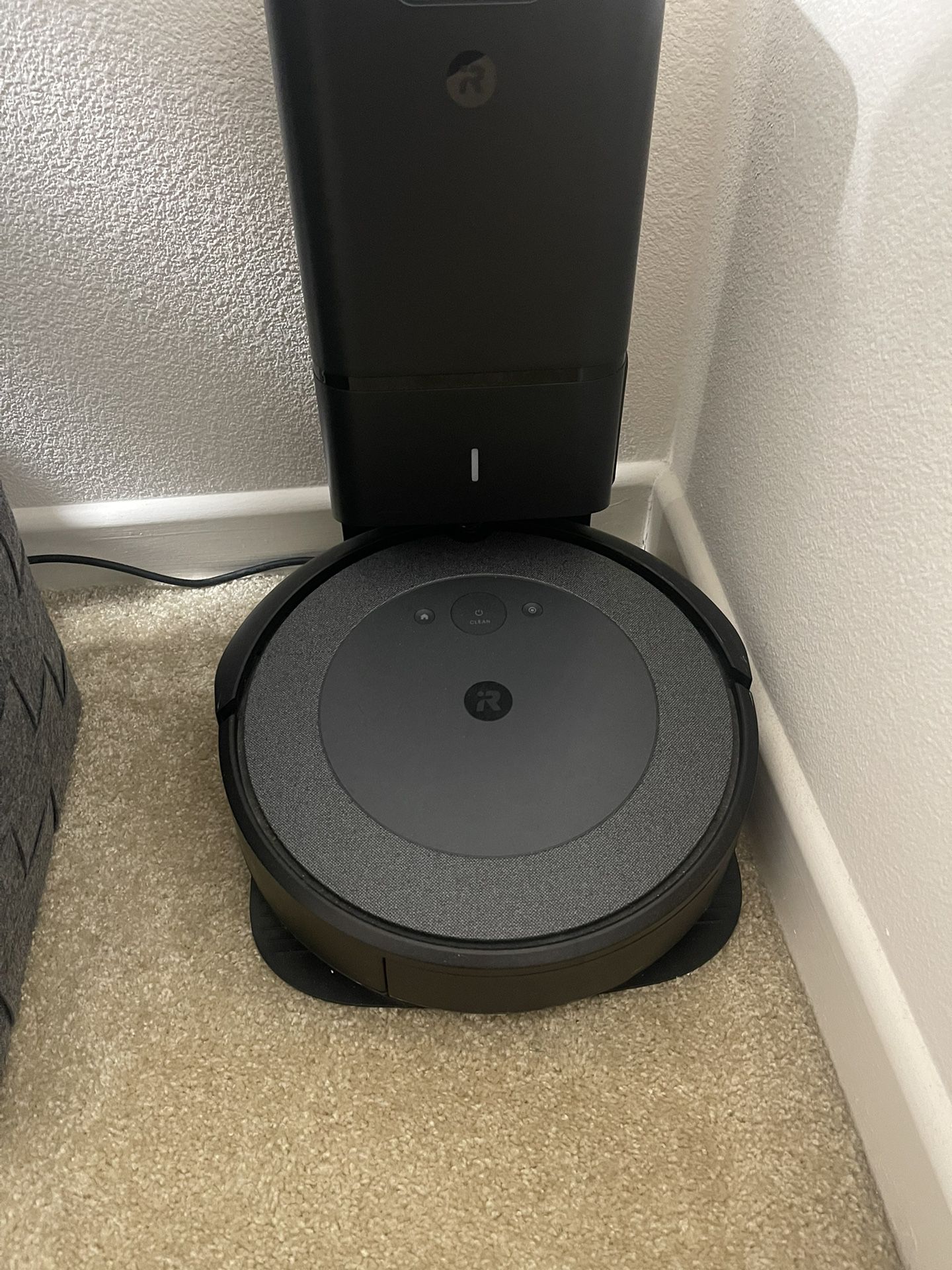 Roomba I3+