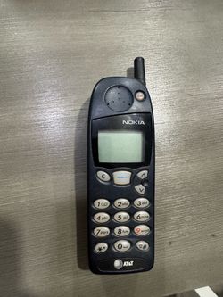 Vintage Nokia Model 5160i