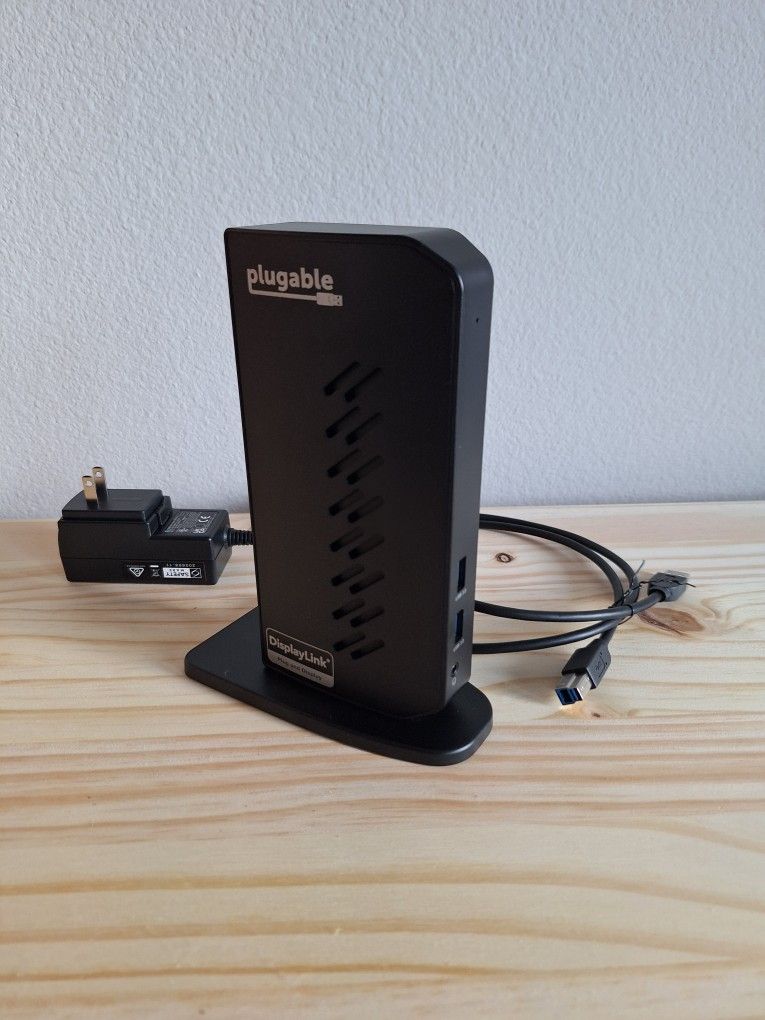 Plugable USB 3.0 and USB-C Universal Laptop Docking Station with 2 HDMI Ports