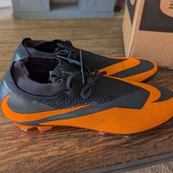 Size 13 Nike Phantom Vision 2 Elite DF FG soccer Cleats 
